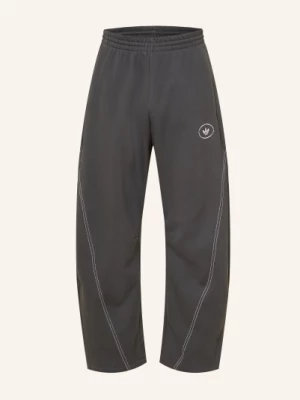 Obrázek produktu Adidas Originals Tepláky Graphic tmavě šedá / bílá