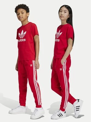 Obrázek produktu adidas Teplákové kalhoty adicolor SST IX7631 Červená Regular Fit