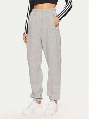 Obrázek produktu adidas Teplákové kalhoty Essentials Fleece IY9638 Šedá Loose Fit