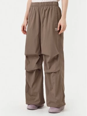 Obrázek produktu adidas Teplákové kalhoty Essentials Ripstop JD0783 Béžová Loose Fit
