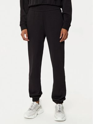 Obrázek produktu Armani Exchange Teplákové kalhoty XW000089 AF10172 UC001 Černá Regular Fit