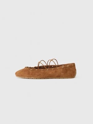 Obrázek produktu Baleríny s páskem Steve Madden
