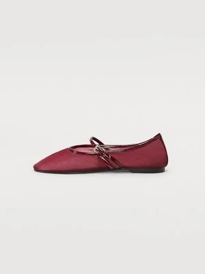 Obrázek produktu Baleríny s páskem Steve Madden