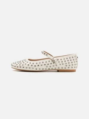 Obrázek produktu Baleríny s páskem Steve Madden