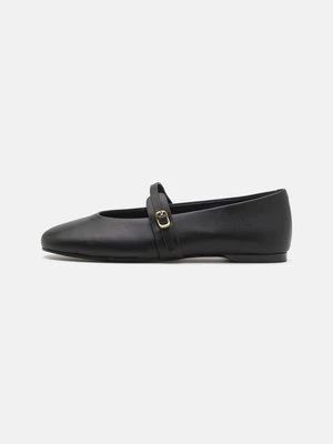 Obrázek produktu Baleríny s páskem Steve Madden