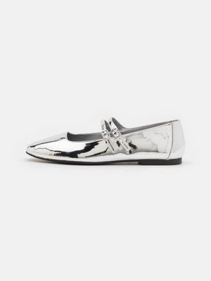 Obrázek produktu Baleríny s páskem Steve Madden stříbrná barva