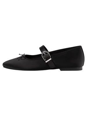 Obrázek produktu Baleríny s páskem Stradivarius černá