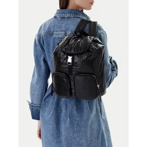 Obrázek produktu Batoh Calvin Klein Pocket Nylon Flap Backpack LV04F3406G Černá