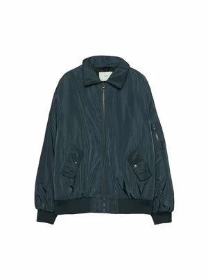 Obrázek produktu Bomber bunda Stradivarius