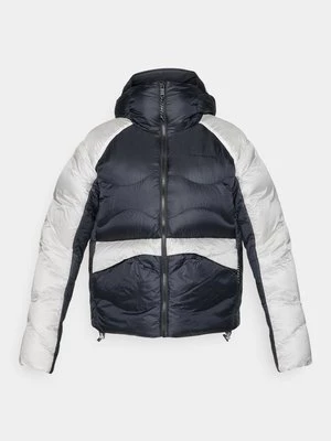 Obrázek produktu Bunda z prachového peří Peak Performance černá