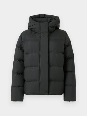 Obrázek produktu Bunda z prachového peří Tommy Hilfiger černá