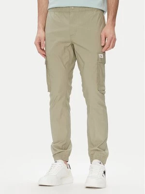 Obrázek produktu Calvin Klein Jeans Joggers kalhoty J30J327614 Zelená Slim Fit