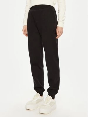 Obrázek produktu Calvin Klein Jeans Teplákové kalhoty Raised J20J224841 Černá Relaxed Fit