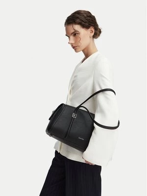 Obrázek produktu Calvin Klein Kabelka Emblem Hw Pebble Doctor Shoulder LV04F3614G Černá