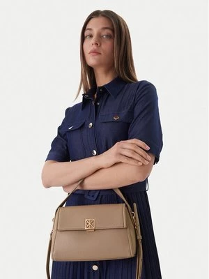 Obrázek produktu Calvin Klein Kabelka Emblem Hw Pebble Shoulder Bag 25 LV04F3425G Béžová