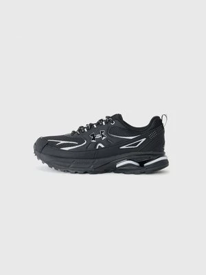 Obrázek produktu Chodecké tenisky Under Armour