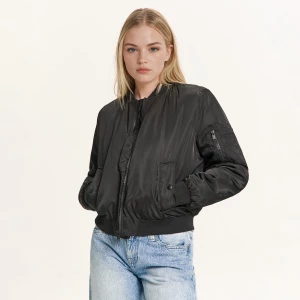 Obrázek produktu Cropp - Bomber - černý