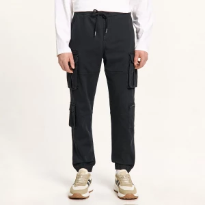 Obrázek produktu Cropp - Kalhoty joggers s cargo kapsami - černý
