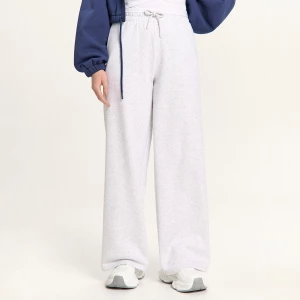 Obrázek produktu Cropp - Teplákové kalhoty basic - světle šedá