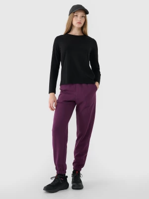 Obrázek produktu Dámské tepláky typu jogger - fialové 4F