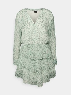 Obrázek produktu Denní šaty Gina Tricot Petite