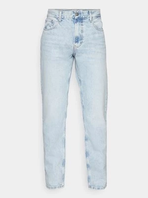 Obrázek produktu Džíny Straight Fit Calvin Klein Jeans světlemodrý denim