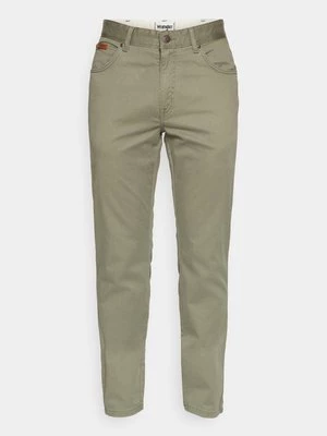 Obrázek produktu Džíny Straight Fit Wrangler olivová
