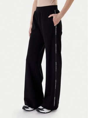 Obrázek produktu EA7 Emporio Armani Teplákové kalhoty 7W000961 AF12501 UC001 Černá Flared Fit