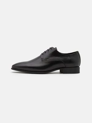 Obrázek produktu Elegantní šněrovací boty Geox