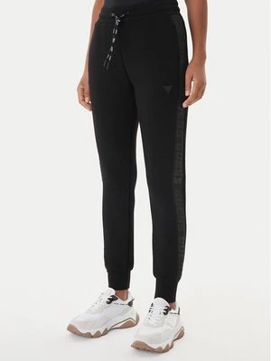 Obrázek produktu Guess Teplákové kalhoty V2YB18 K7UW2 Černá Regular Fit