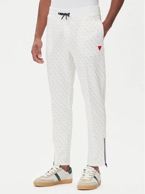 Obrázek produktu Guess Teplákové kalhoty Z2BB05 K7122 Bílá Regular Fit