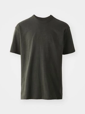 Obrázek produktu Jednoduché tričko Nike antracitová