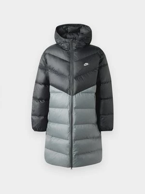 Obrázek produktu Kabát z prachového peří Nike černá