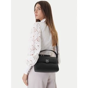 Obrázek produktu Kabelka Calvin Klein Emblem Hw Pebble Shoulder Bag 25 LV04F3425G Černá