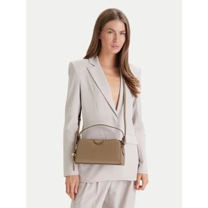 Obrázek produktu Kabelka Calvin Klein Emblem Trio Top Handle Camera Ba LV04F3370G Béžová