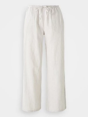 Obrázek produktu Kalhoty Gina Tricot černá