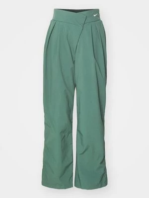 Obrázek produktu Kalhoty Nike tmavě zelená
