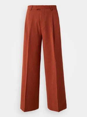 Obrázek produktu Kalhoty Twisted Tailor oranžová