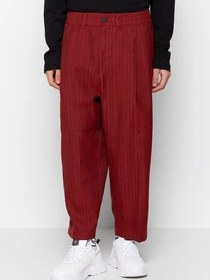 Obrázek produktu Kalhoty Versace Jeans Couture tmavě červená