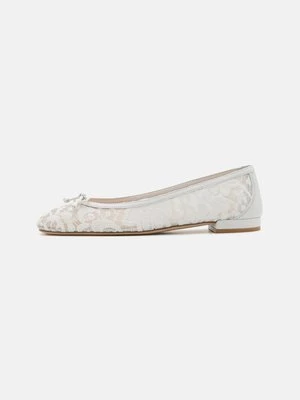 Obrázek produktu Klasické baleríny Stuart Weitzman