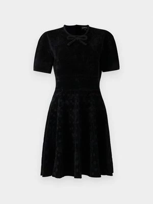 Obrázek produktu Koktejlové šaty / šaty na párty Emporio Armani