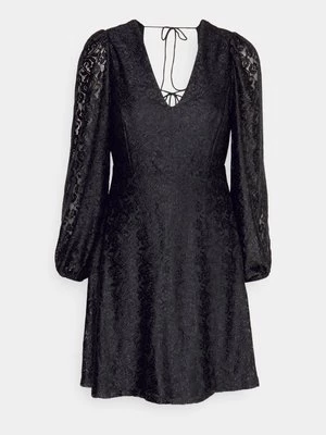Obrázek produktu Koktejlové šaty / šaty na párty Vero Moda Petite