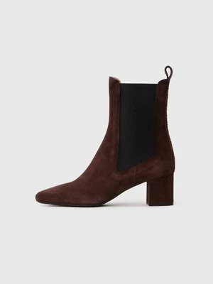 Obrázek produktu Kotníková obuv Love Moschino