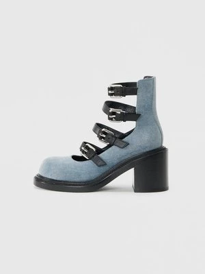 Obrázek produktu Kotníková obuv na vysokém podpatku Moschino