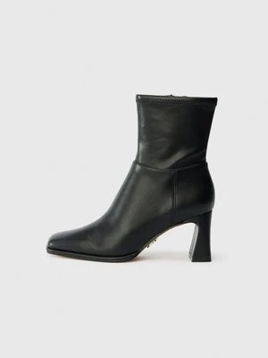 Obrázek produktu Kotníková obuv Steve Madden