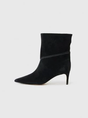 Obrázek produktu Kotníkové boty Alexandre Birman