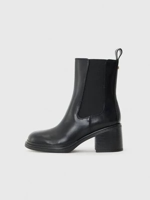 Obrázek produktu Kotníkové boty Armani Exchange