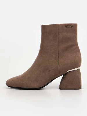 Obrázek produktu Kotníkové boty DKNY světle hnědá