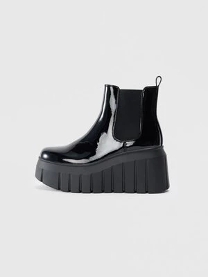 Obrázek produktu Kotníkové boty na klínu Even&Odd Wide Fit