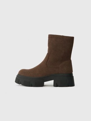Obrázek produktu Kotníkové boty na platformě Even&Odd Wide Fit